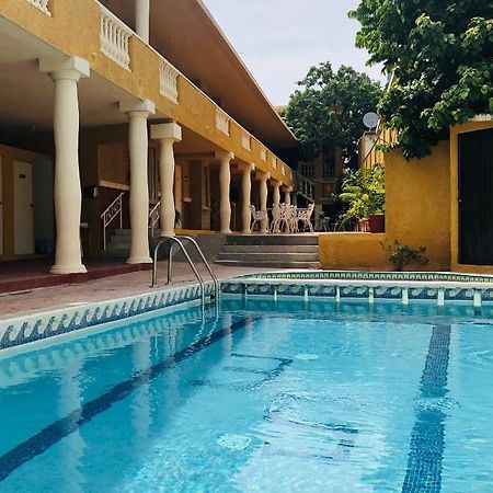 Hotel Suites Ejecutivas سيوداد ماديرو المظهر الخارجي الصورة